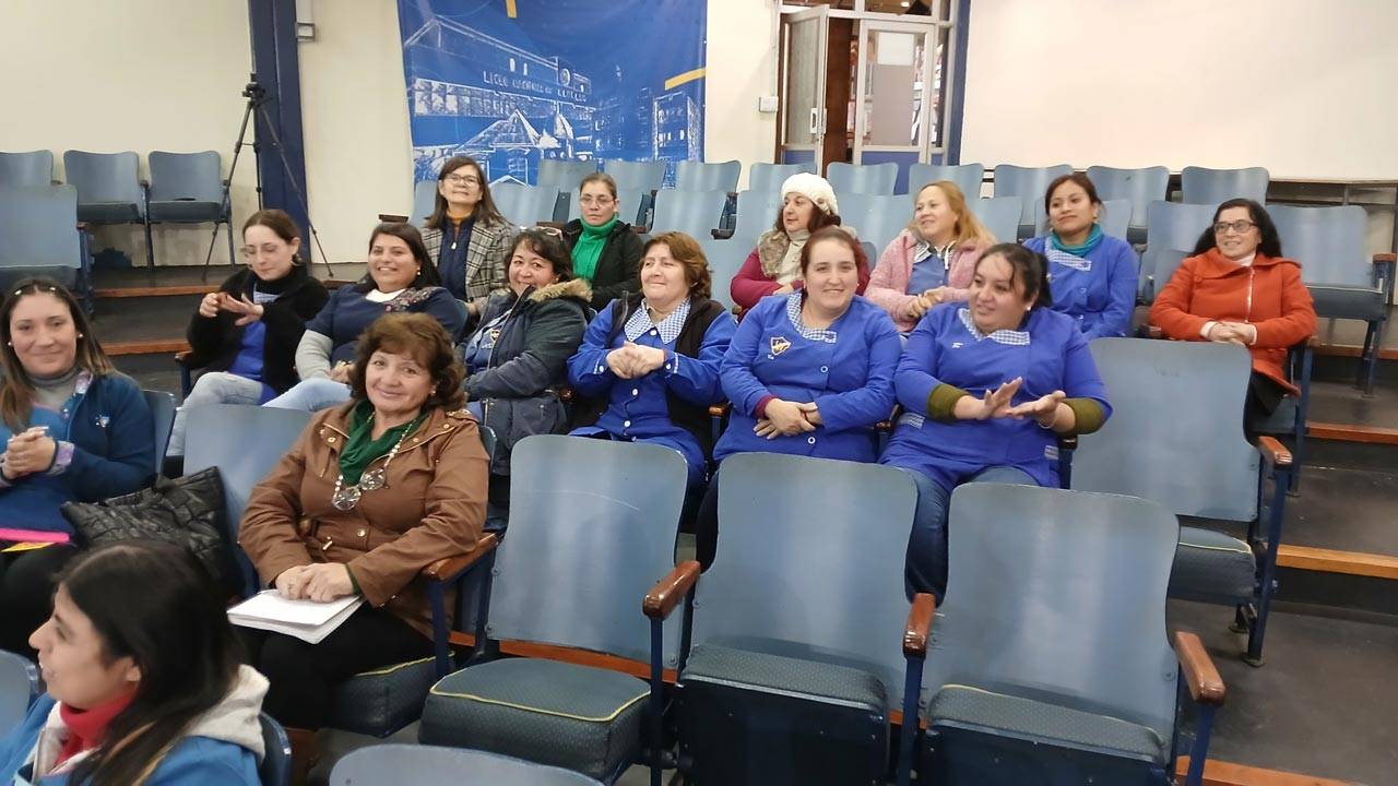 Liceo Nacional de Llolleo Cierra el Primer Semestre con Capacitación en Nuevas Metodologías Educativas