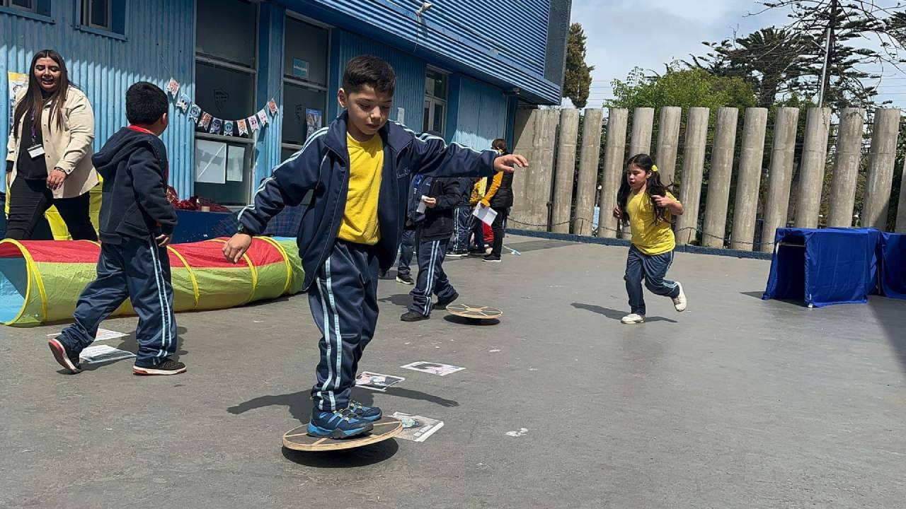 Liceo Nacional de Llolleo celebra su 92° aniversario con actividades recreativas y de convivencia