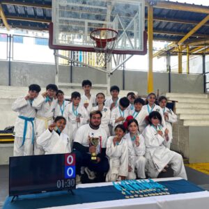 Copa 93 Años LN Karate 2025 consagra al Liceo Nacional de Llolleo como campeón del torneo